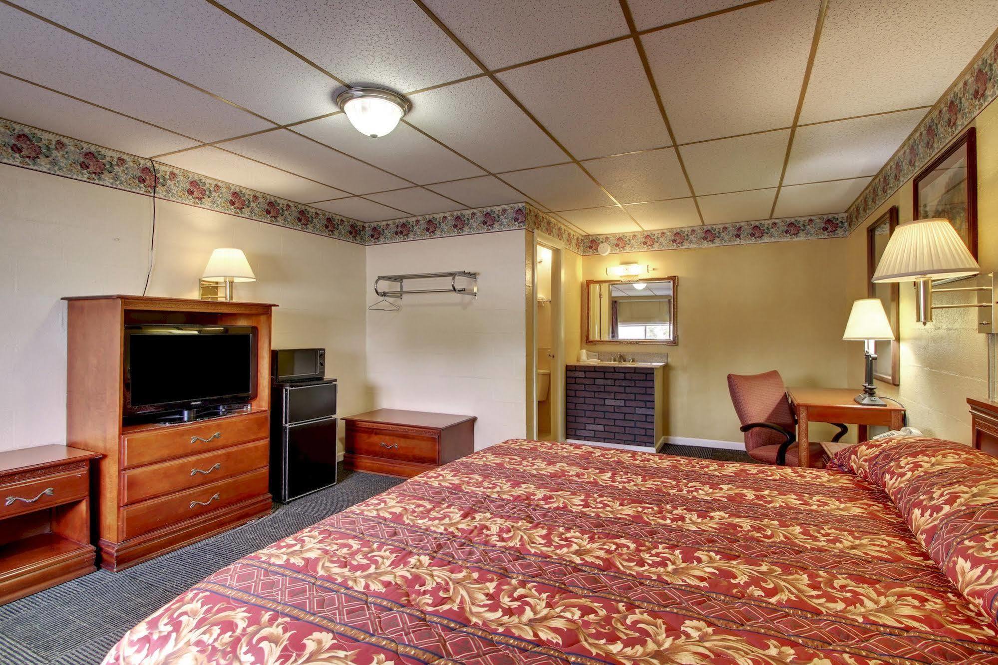 Star Motel Macomb Екстериор снимка